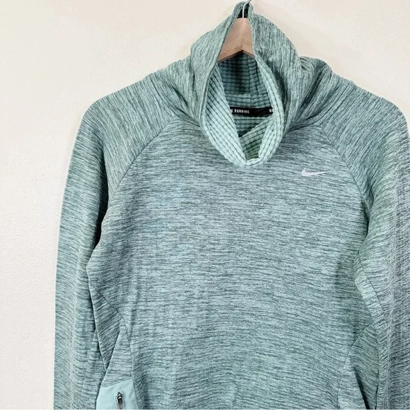 Nike Sphere Element Dri-Fit Pullover - Picture 11 of 16